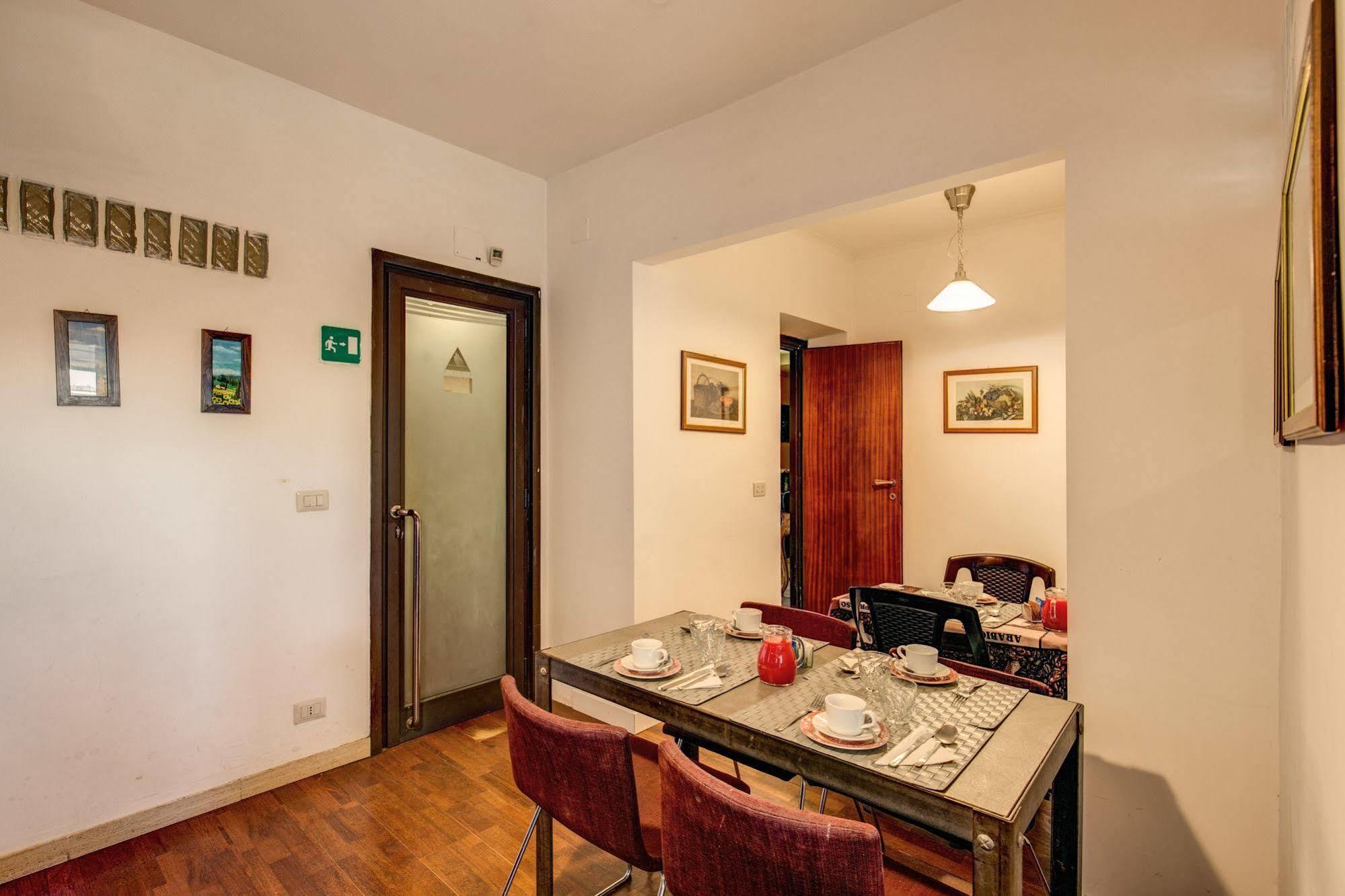B&B Piramide Terrace Roma Exterior foto
